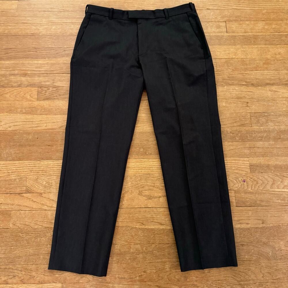 Izod gray straight dress pants size 34 x 30
 b17